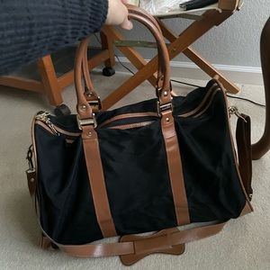 Crossbody/shoulder bag with handle straps